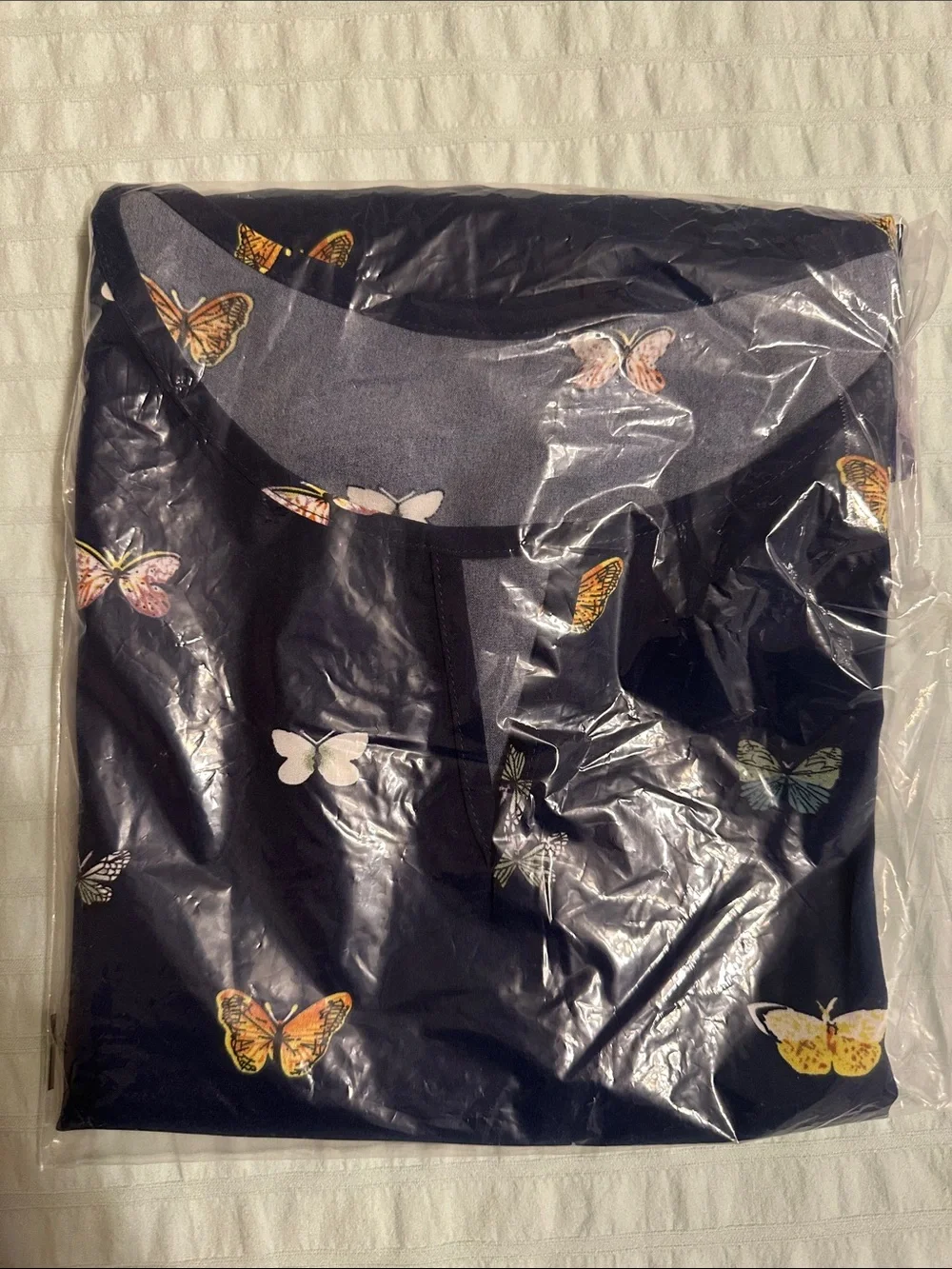 NWT Sleeveless Navy Butterfly Print Blouse - Medium